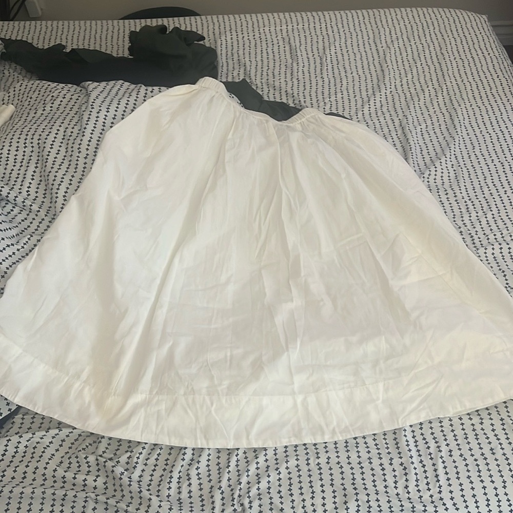 Chic White A-Line Women's Skirt